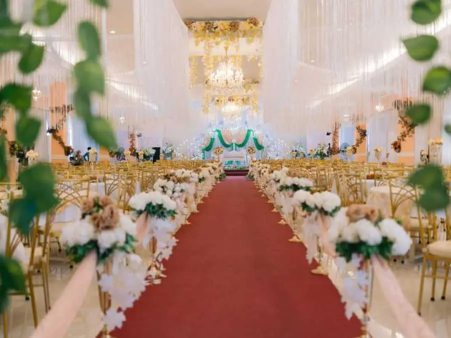 floating-floral-installations