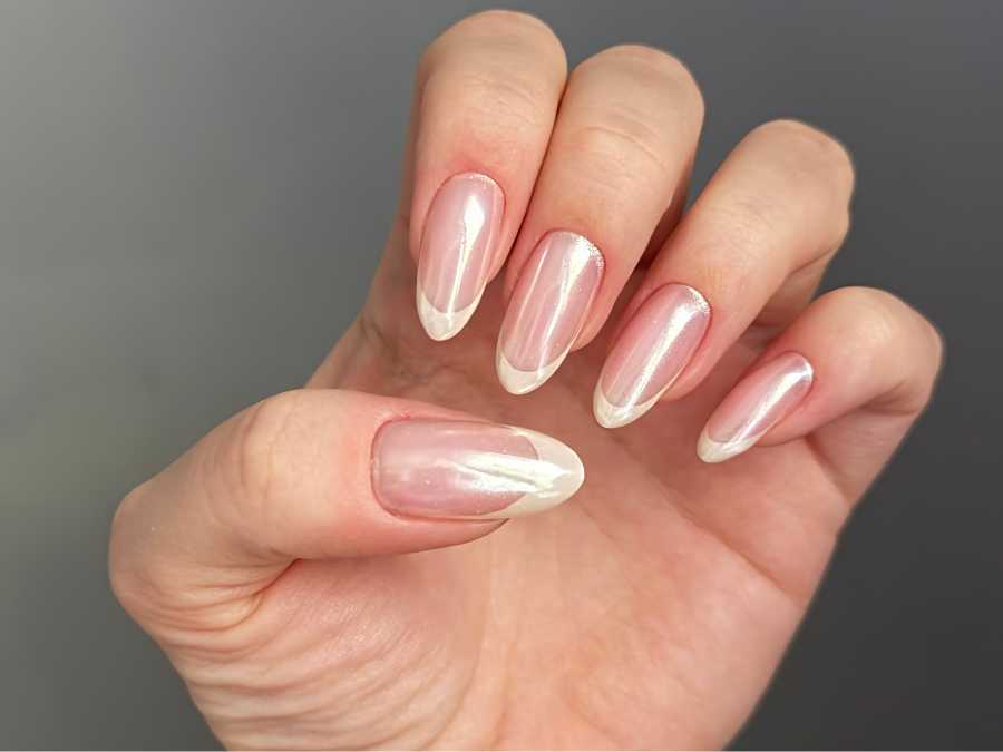 french-tips-with-a-twist-