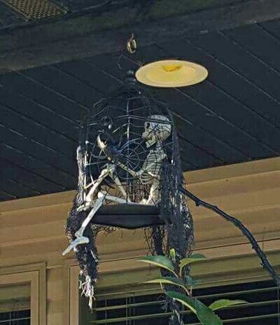 haunted-birdcage-outdoor-halloween-decor