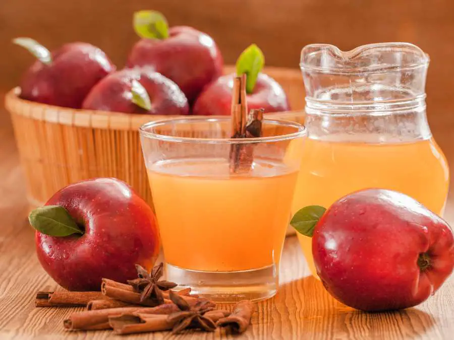 hot-apple-cider-inviting-ways-to-create-a-cozy-fall-reading-nook