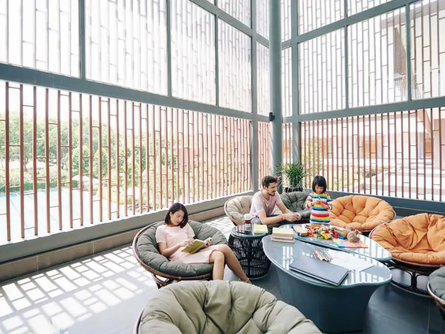 small-side-table-inviting-ways-to-create-a-cozy-reading-nook