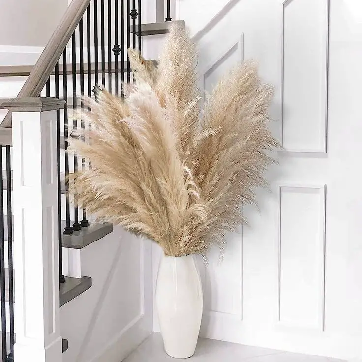 Incorporate-branches-or-pampas-grass