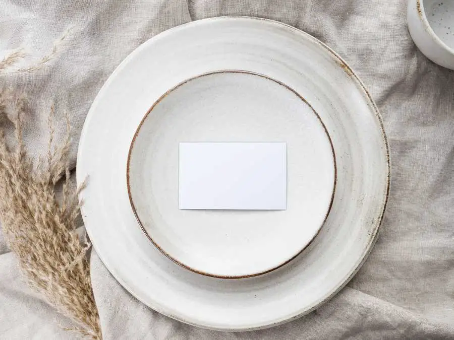 layered-plates-natural-thanksgiving-aesthetic-table-setting