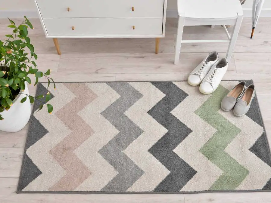 layered-rug-for-warmth-entryway-ideas-to-welcome-the-season