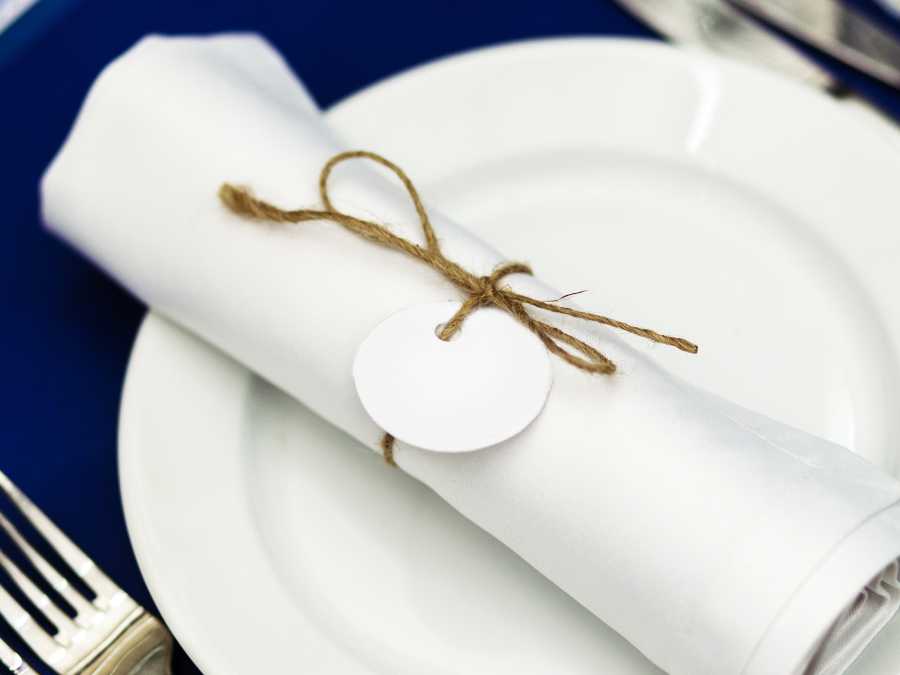 napkin-with-twine