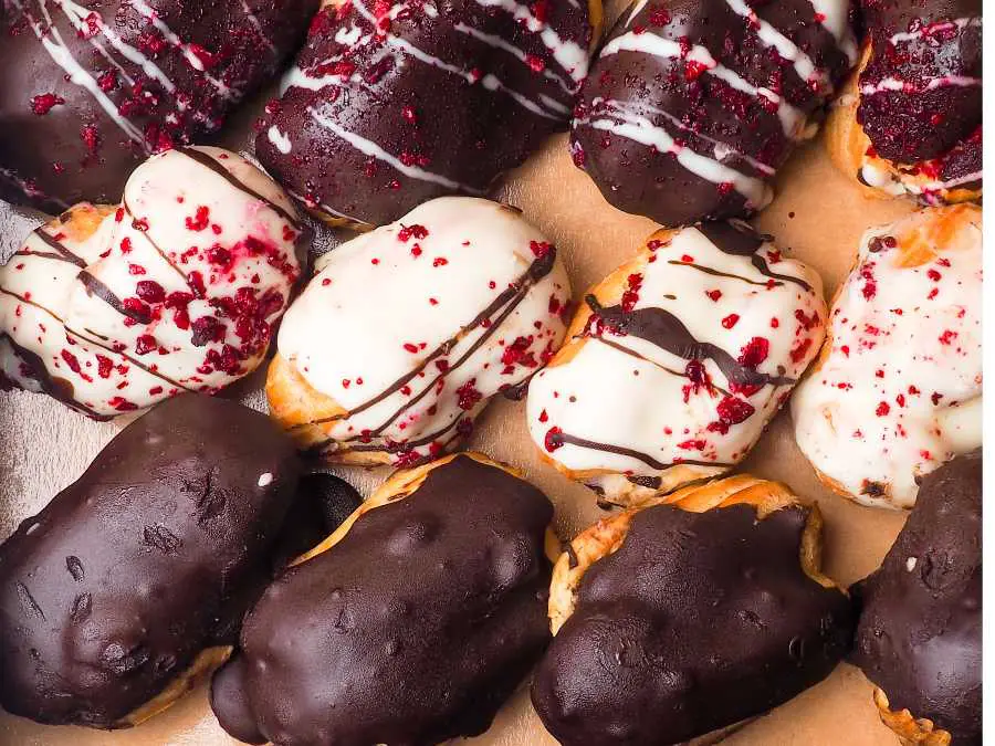 mini-eclairs-tea-time-snacks-to-elevate-your-afternoon-rituals