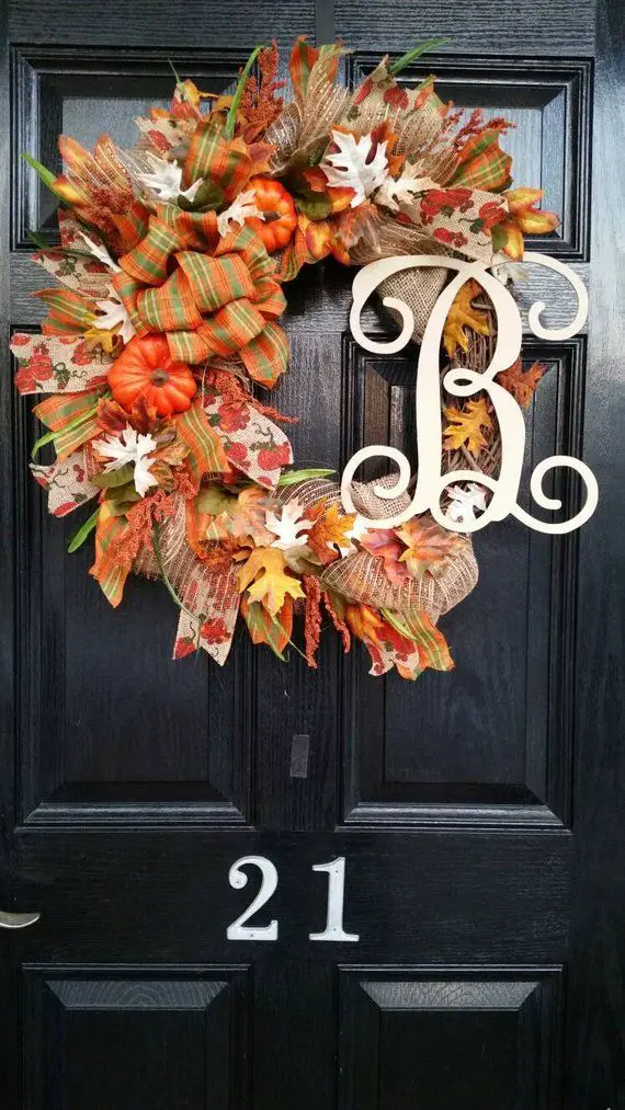 monogram-fall-wreath-fall-wreath-ideas-for-your-front-door