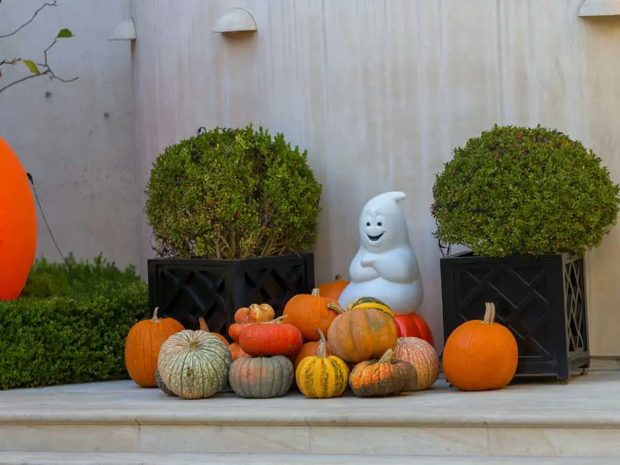 neutral-fall-decor-for-modern-look