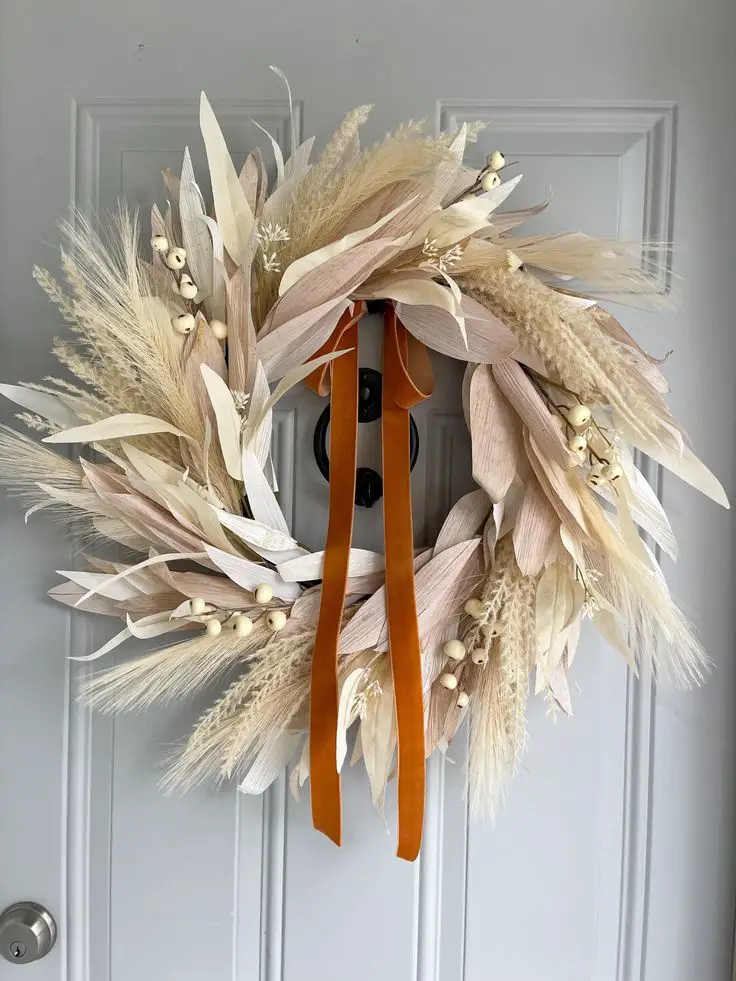 neutral-pampas-grass-wreath-fall-wreath-ideas-for-your-front-door