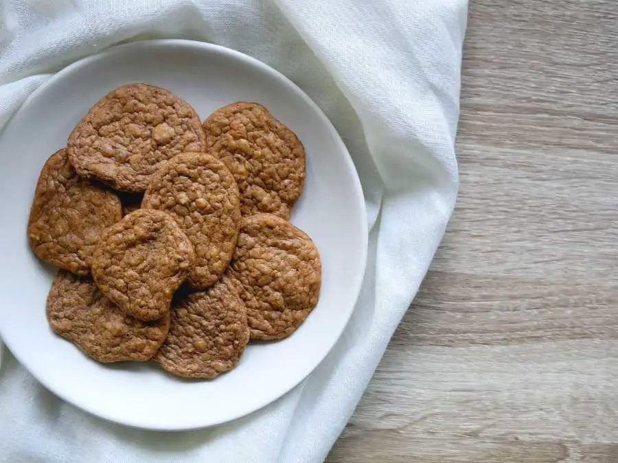 protein-cookies-delicious-high-protein-snacks