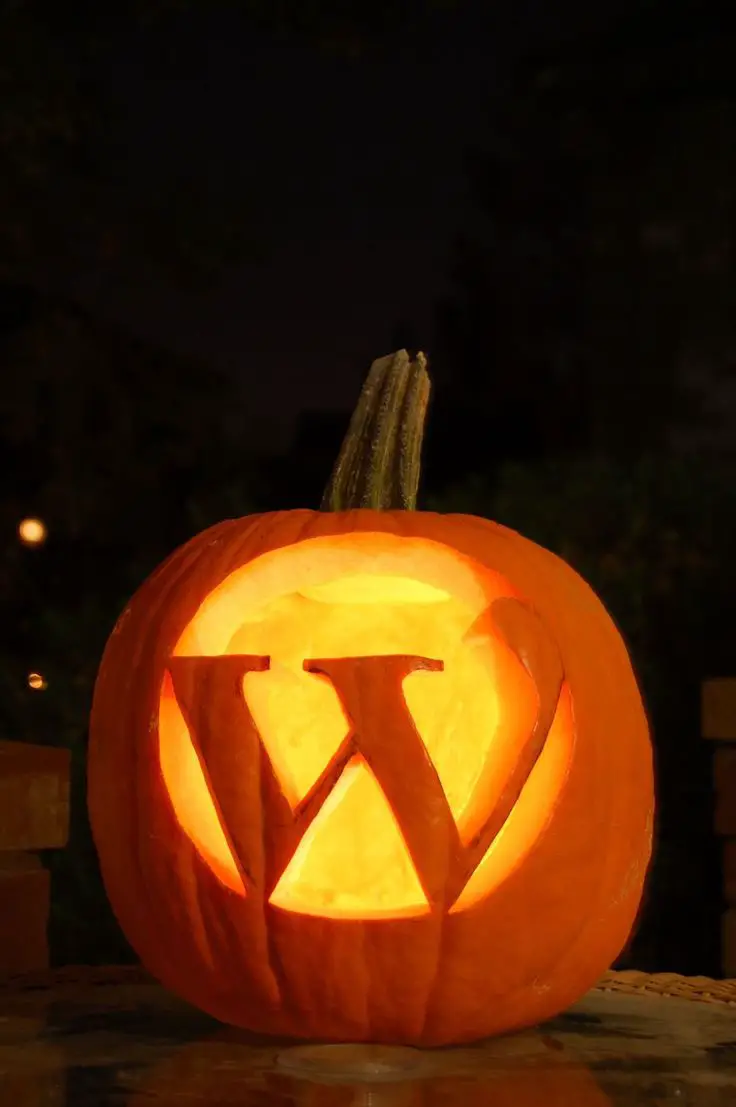 pumpkin-monogram-unique-pumpkin-carving-ideas
