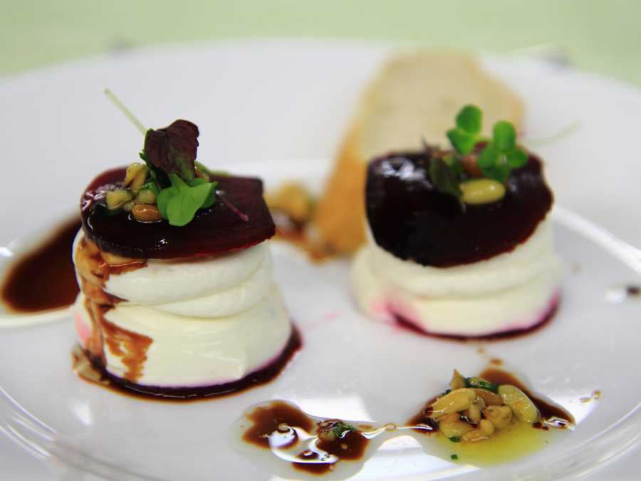 roasted-beet-cute-thanksgiving-charcuterie-cup