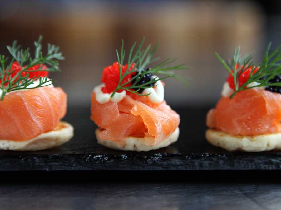 smoked-salmon-cute-thanksgiving-charcuterie-cup