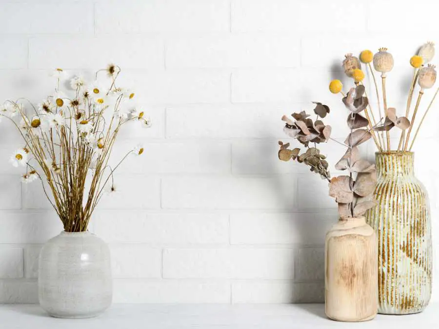 dried-floral-and-grass-natural-thanksgiving-aesthetic-table-setting