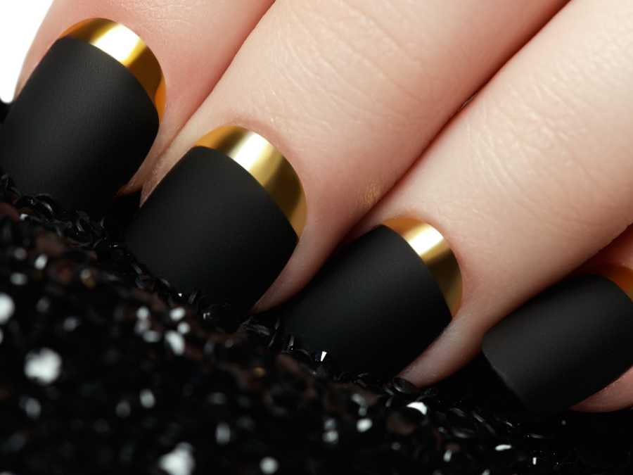 matte-finishes-thanksgiving-nail-art-design