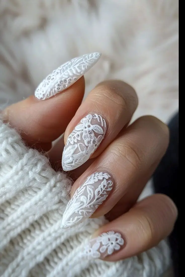 white-lace-wedding-nail-ideas