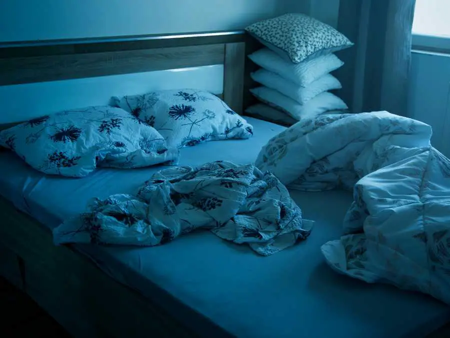 change-your-bedding-to-seasonal-fabric