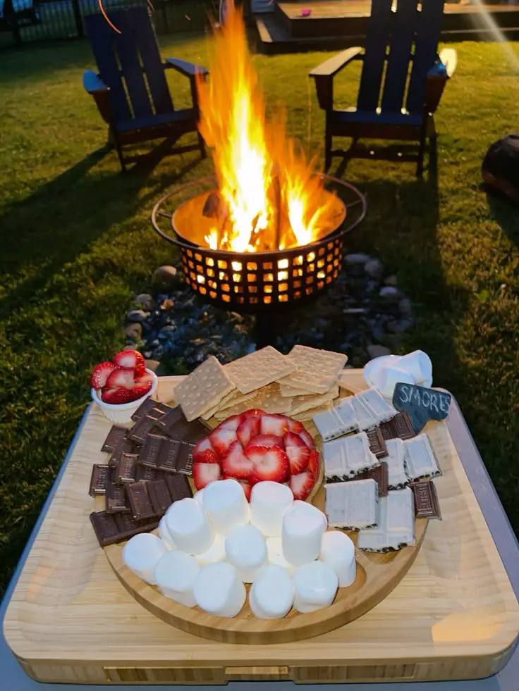 campfire-smores-station-labor-day-bbq-ideas
