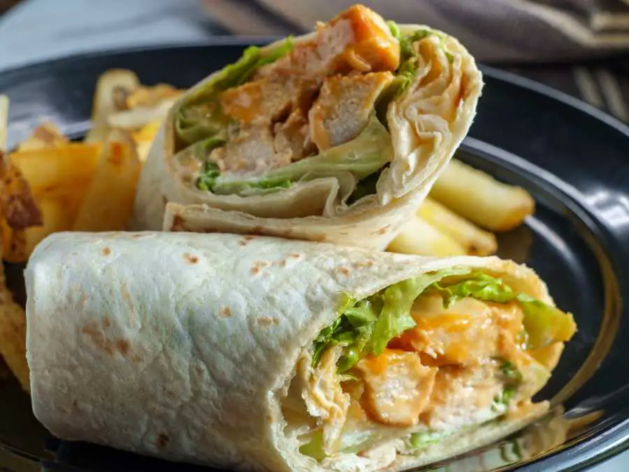 chickpea-salad-sandwiche-labor-day-zero-waste-picnic-recipe-ideas