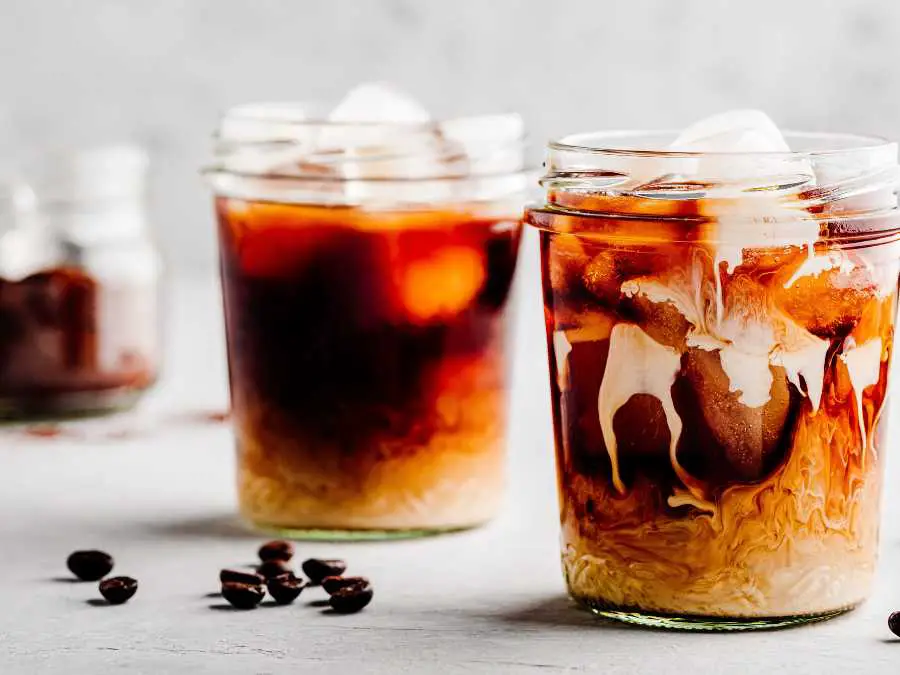 cold-brew-coffee-zero-waste-picnic-recipe-ideas
