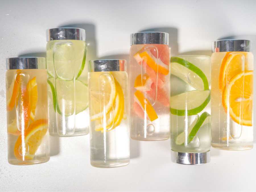 fruit-infused-water-reusable-bottle