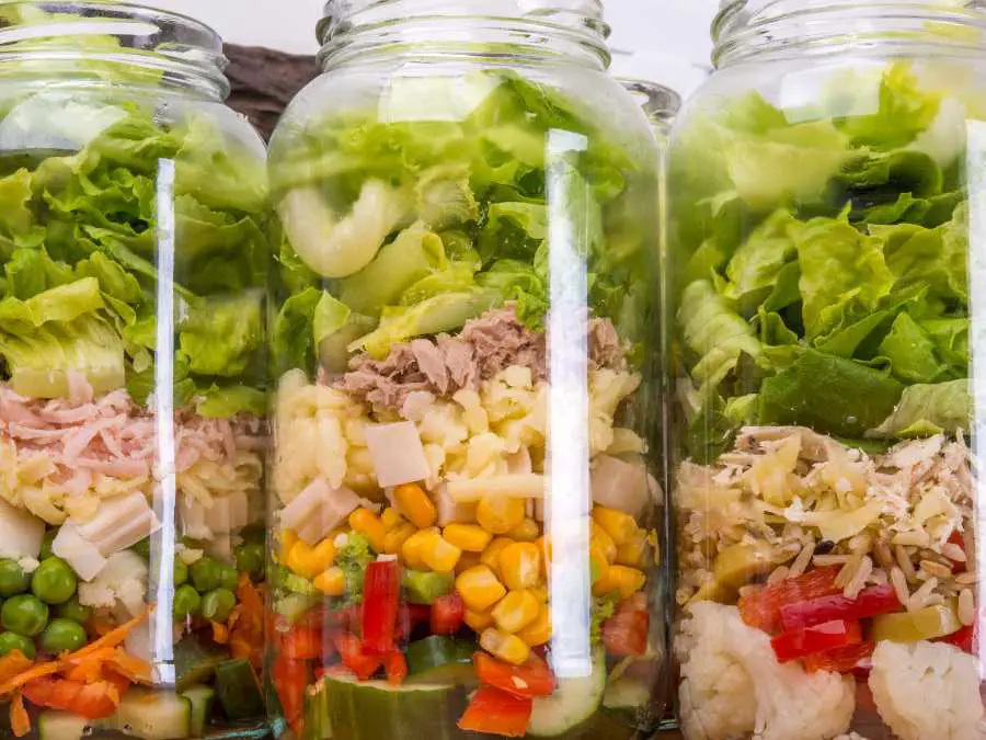 mason-jar-salad-labor-day-bbq-ideas