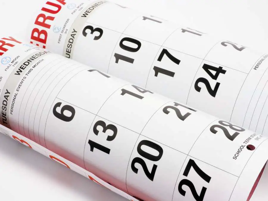 old-calender-pages-chriastmas-wrapping-ideas