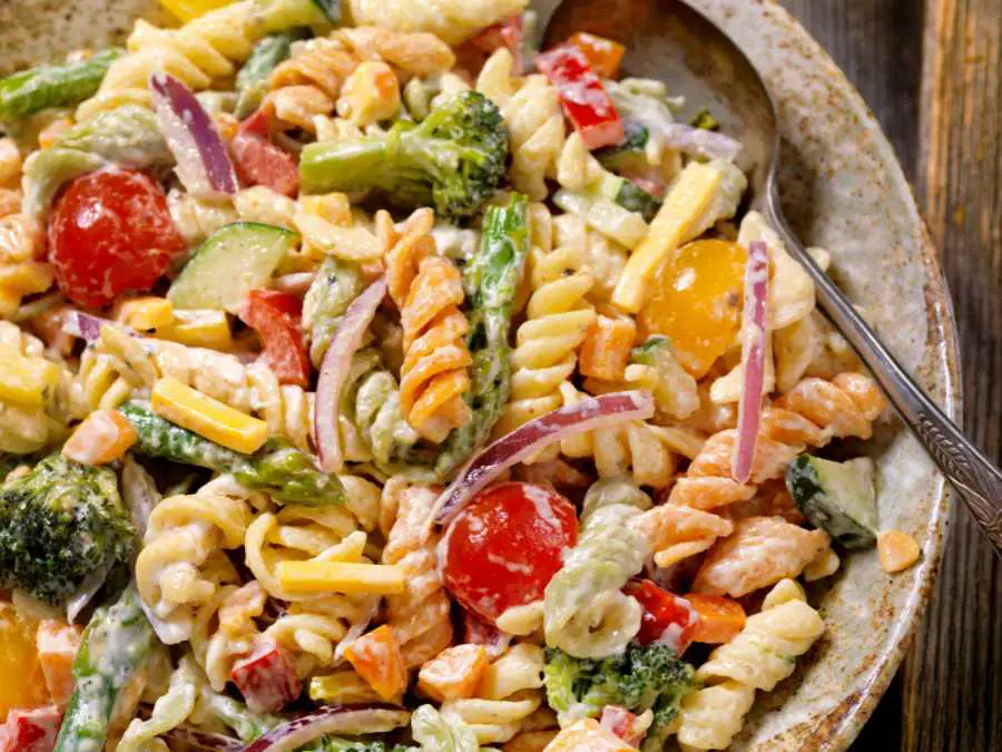 pasta-salad-with-bbq-twist