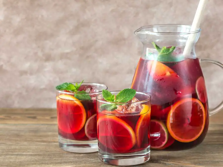 red-white-and-bliue-sangria-labor-day-bbq-ideas