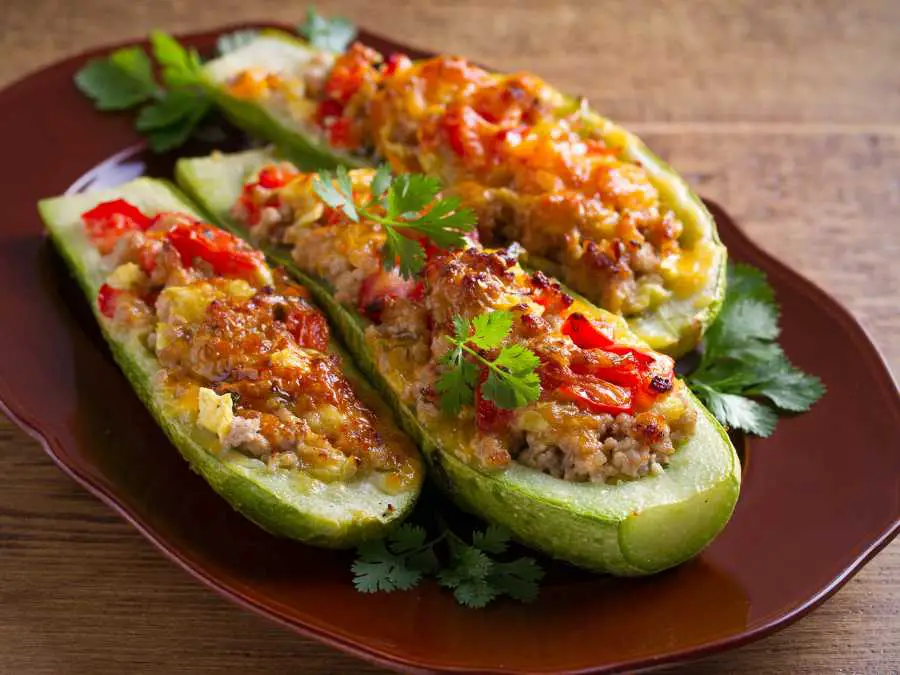stuffed-zucchini-boat-labor-day-zero-waste-picnic-recipe-ideas