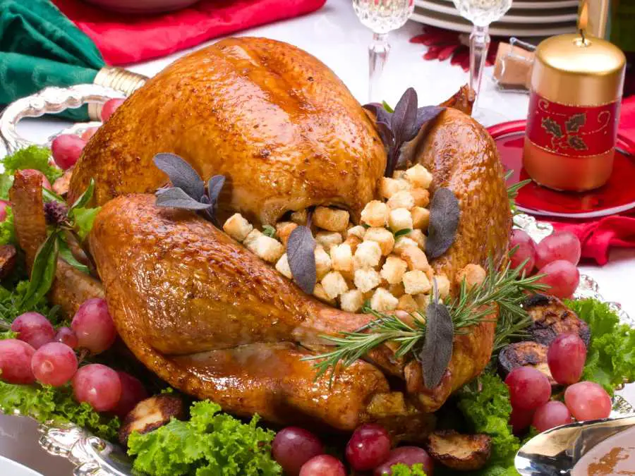 classic-roast-turkey-christmas-dinner-ideas