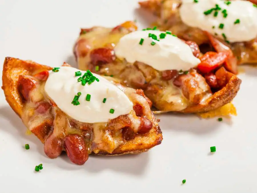 crispy-potato-sking-with-toppings