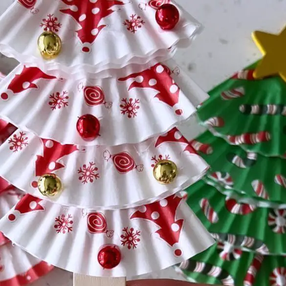 cupcake-liner-christmas-tree