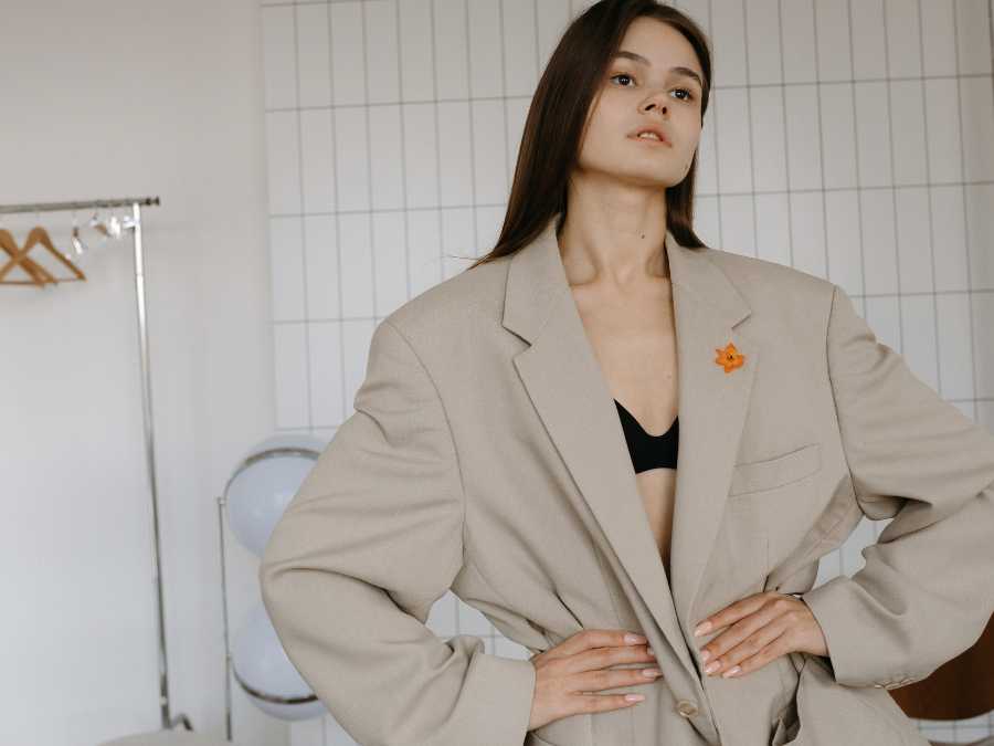 current-fashion-favorites-christmas-gift-for-her