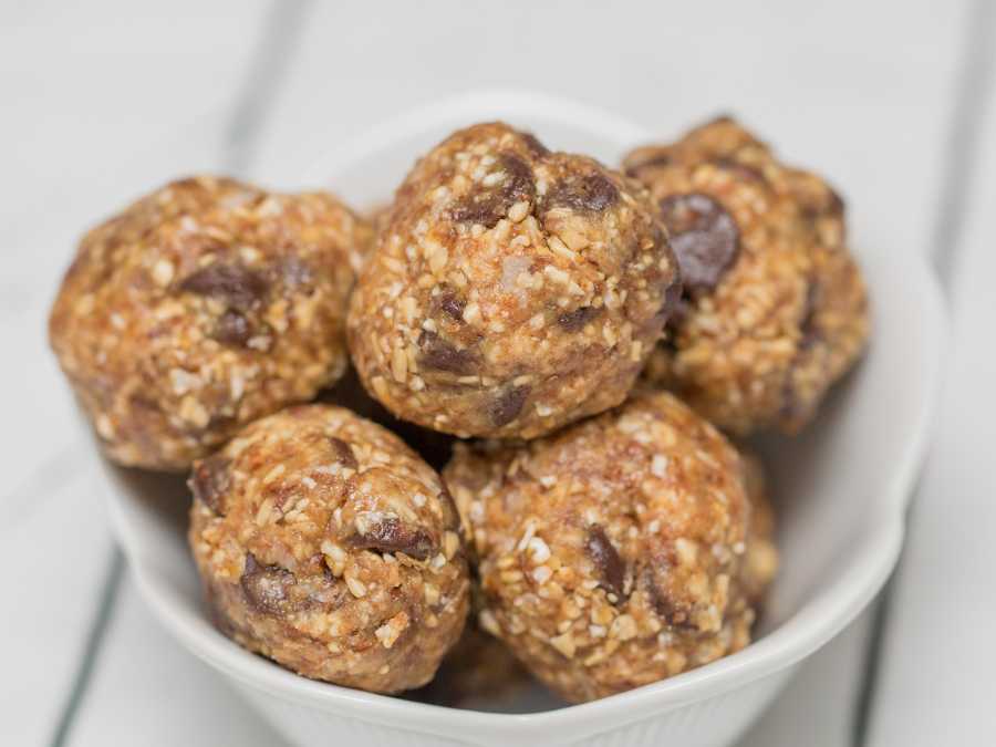 dirt-chocolate-energy-bites