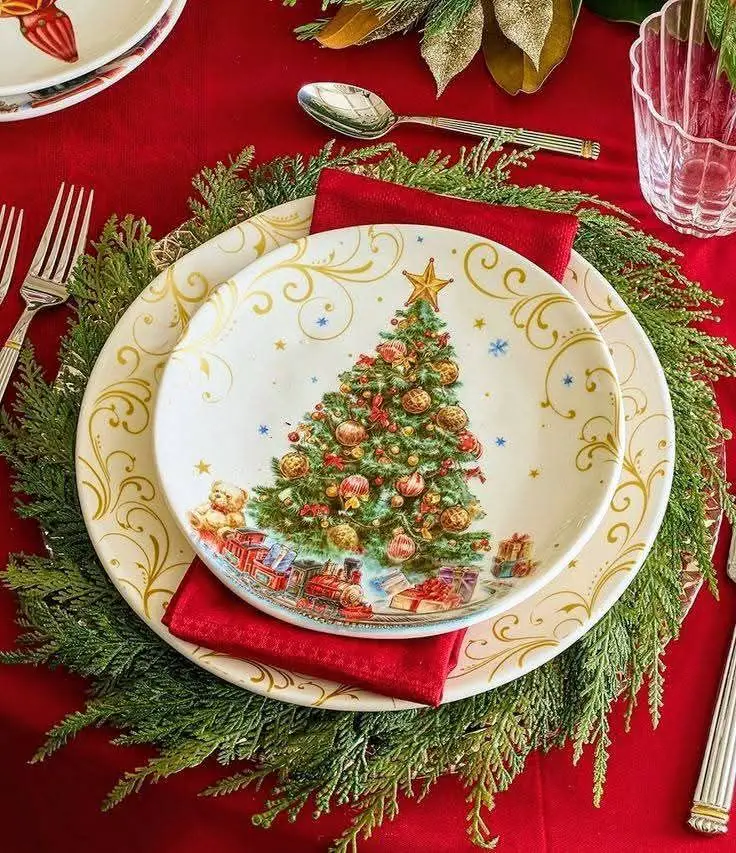 elegant-christmas-dinnerware