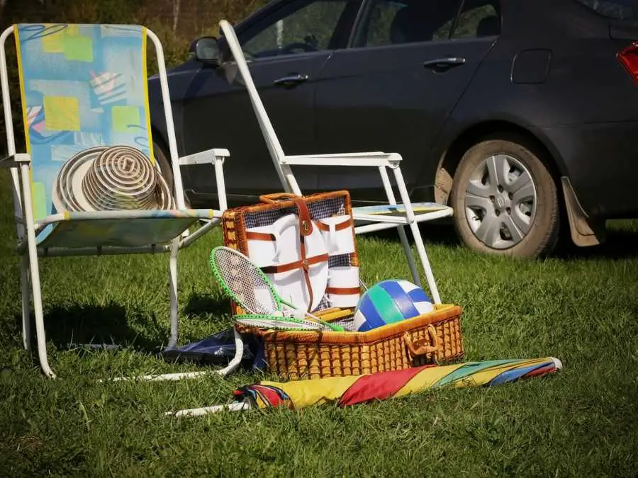 essential-outdoor-equipment