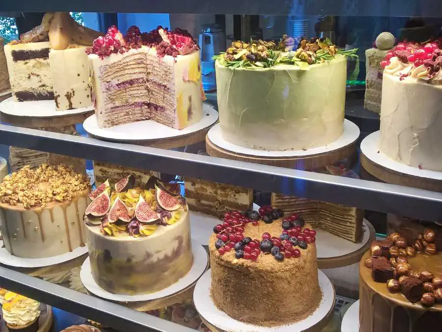 frosting-problem-cake-decorating-ideas