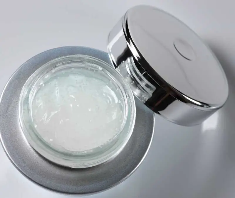 high-end-skincare-christmas-gift-for her