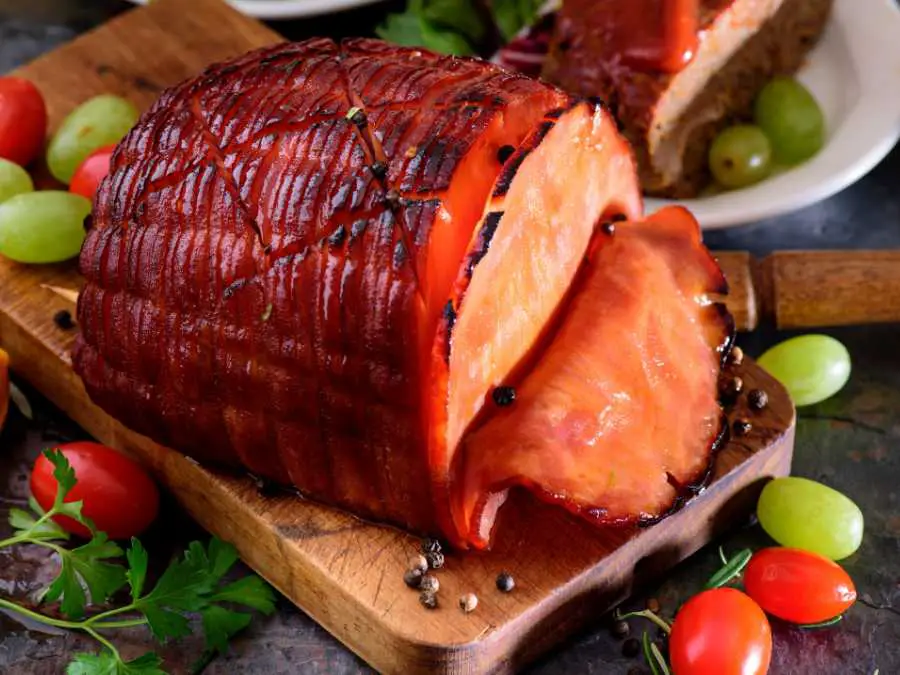 honey-glazed-ham-christmas-party-food-ideas