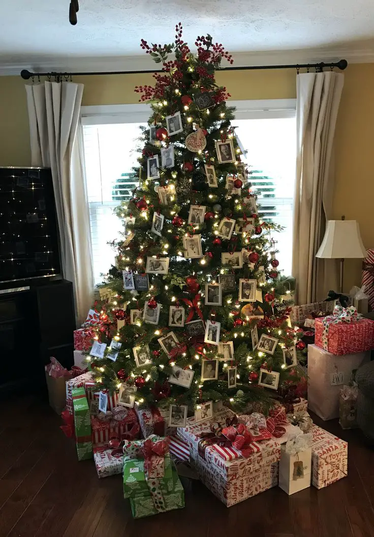 kids-and-pet-safe-ornaments-christmas-decor-hack-for-small-apartments