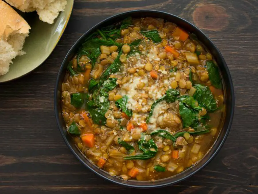 lentil-spinach-fall-soup-recipes-to-warm-you-up