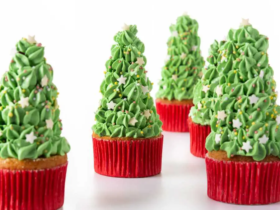buttercream-christmas-tree
