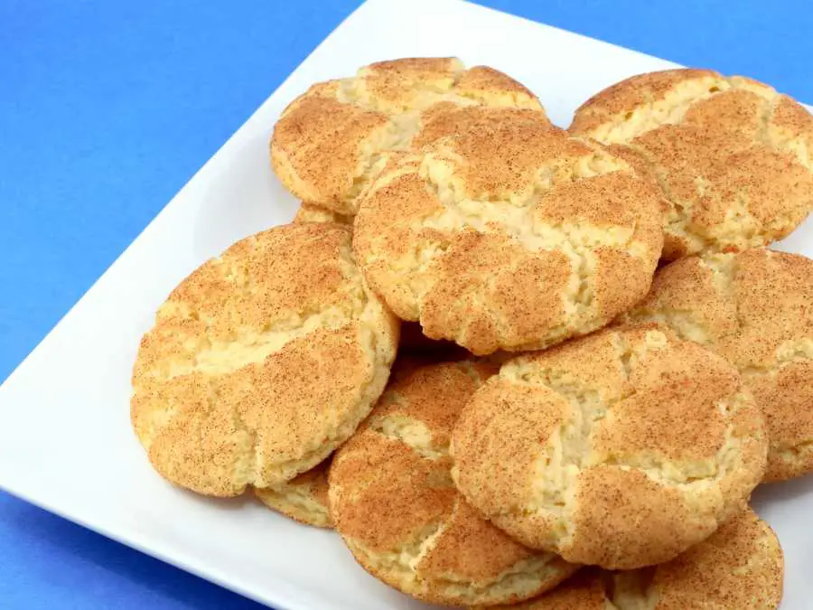 snickerdoodles-christmas-cookies