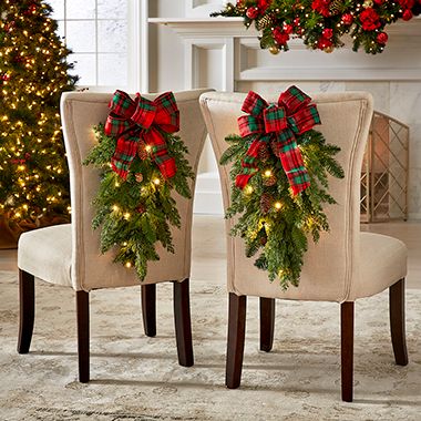 holiday-inspired-chair-decor-christmas-living-room