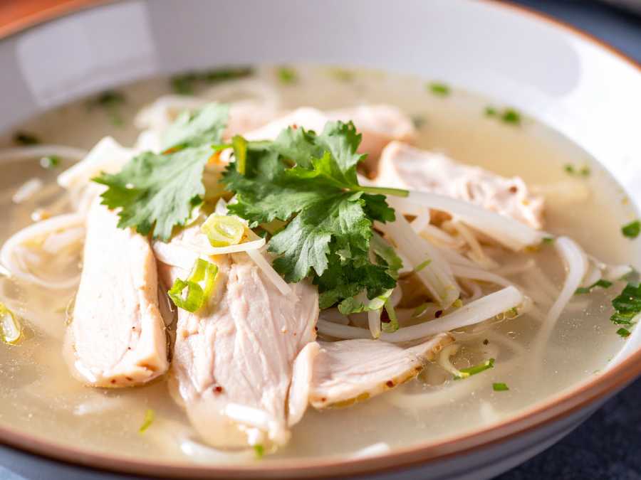 asian-lucky-noodles-soups-new-year's-day-soup-recipes