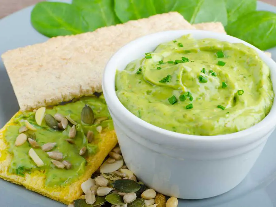 avocado-goddess-dip-new-year-party-appetizer-recipes
