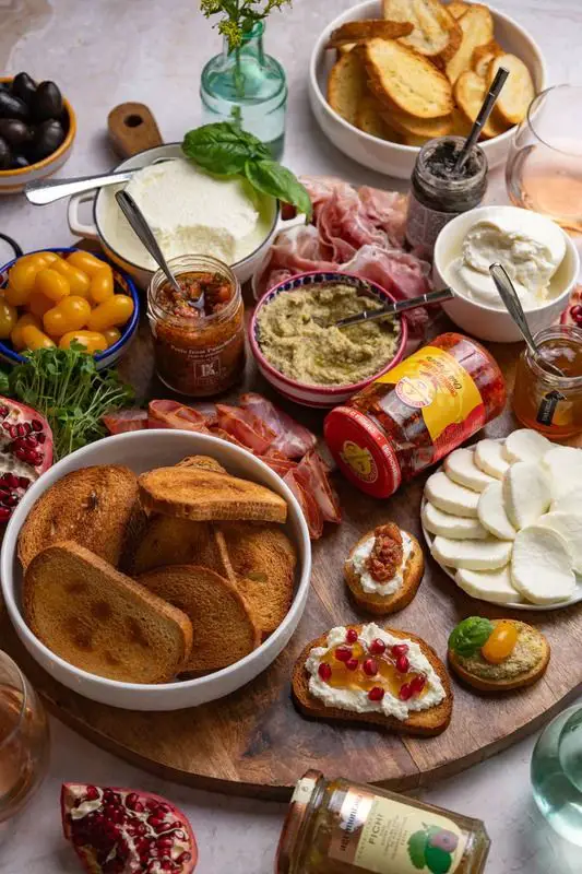 build-your-own-bruschetta-board