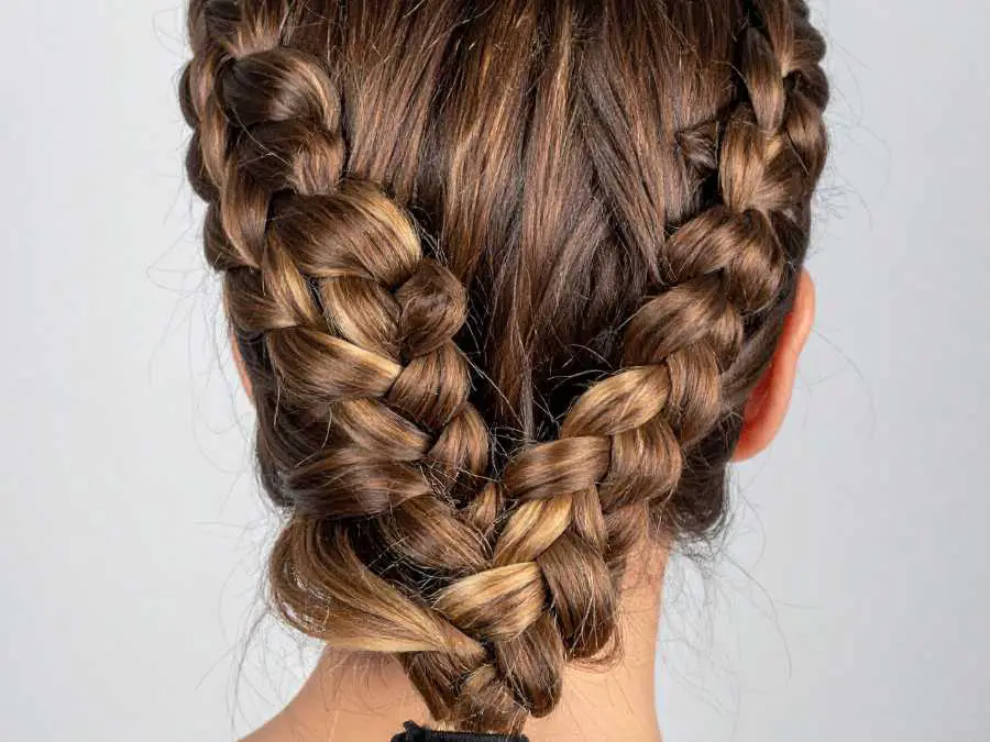 casual-family-gathering-stunning-holiday-party-hairstyle-tutorial