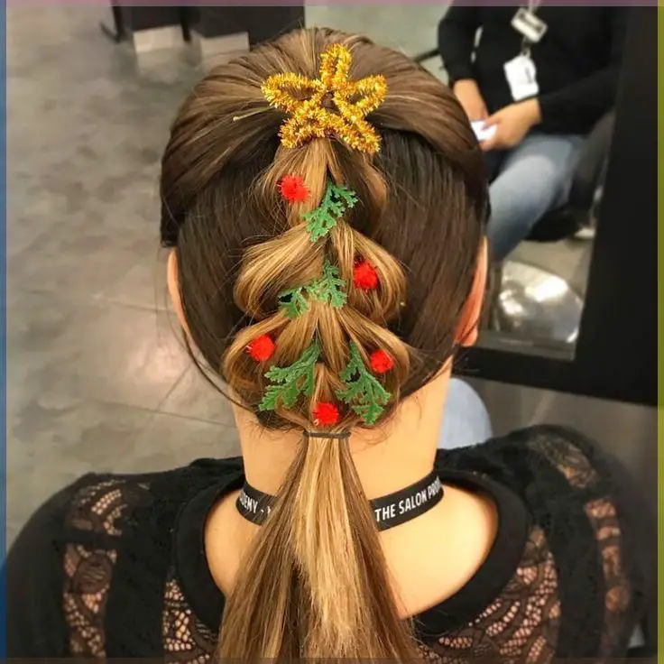 christmas-tree-half-up-braid